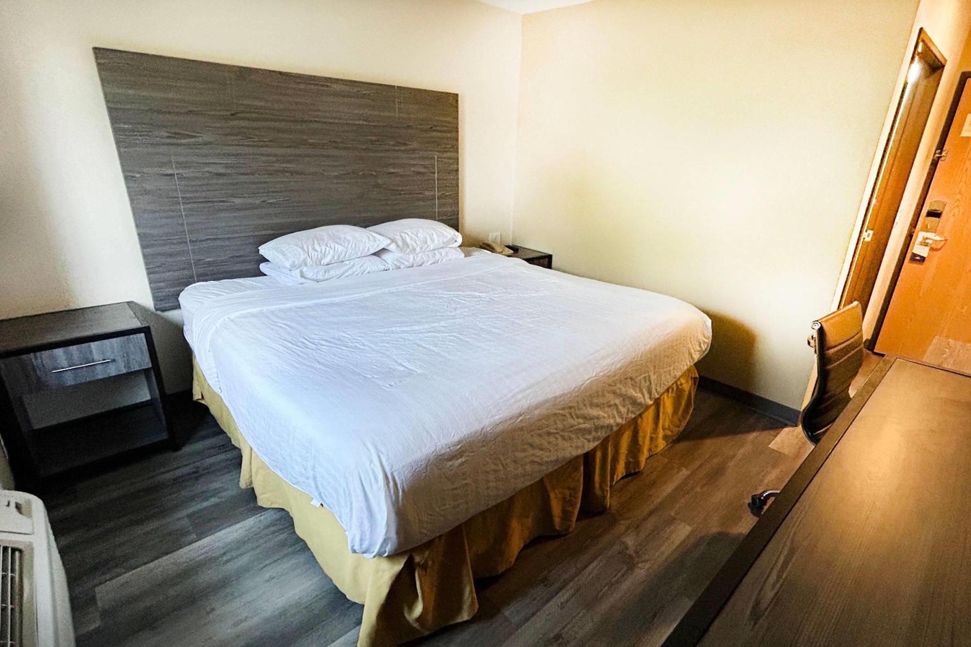 Travelodge By Wyndham Arlington/dallas Area Hotel 2*