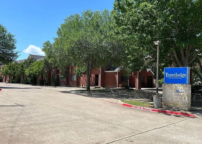 Microtel Inn & Suites by Wyndham Arlington/Dallas Area